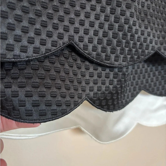 Ectetera Womens Skirt Tiered Scalloped Ruffle Black White Unique Print Size 4 - Picture 5 of 5